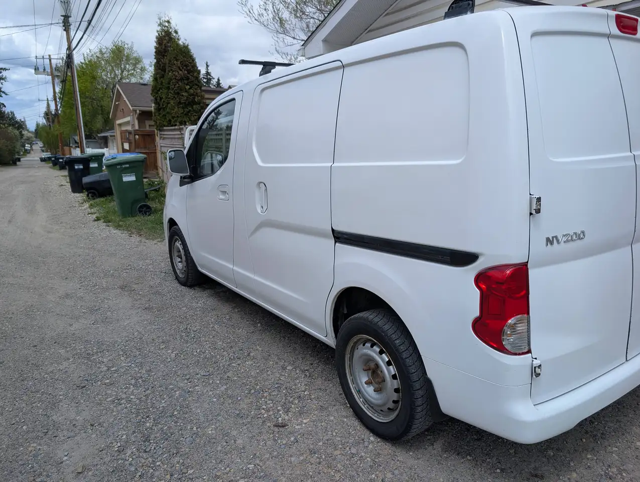 Nissan NV200 снимка Nissan NV200