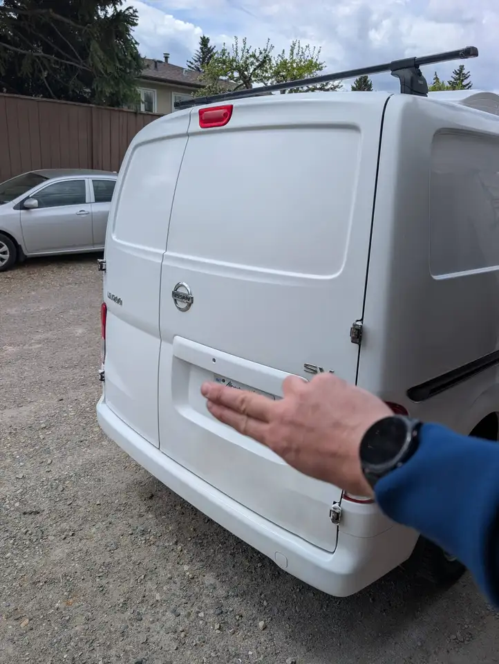 Nissan NV200 снимка Nissan NV200