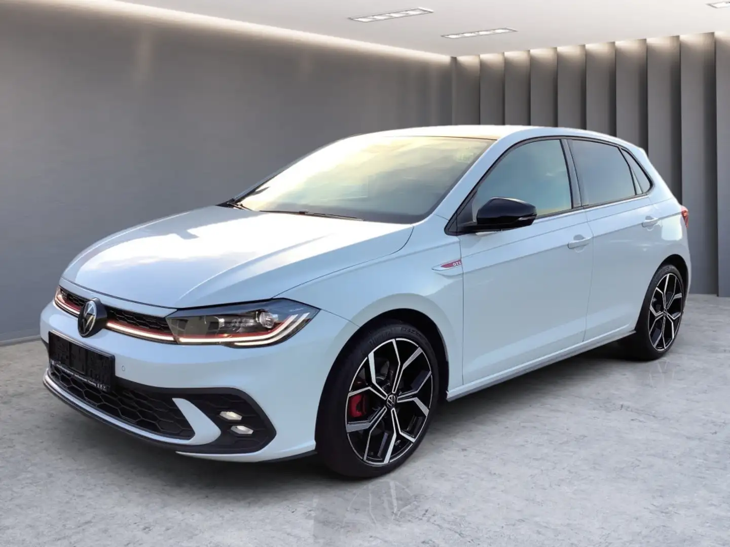 Volkswagen Polo GTI 2.0 TSI PDC SHZ NAVI MATRIX-LED White - 2