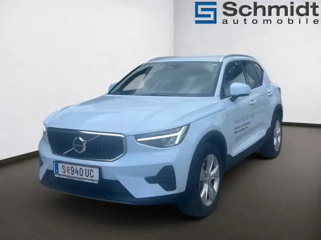 Volvo XC40 Core, B3 Mild Hybrid, Benzin