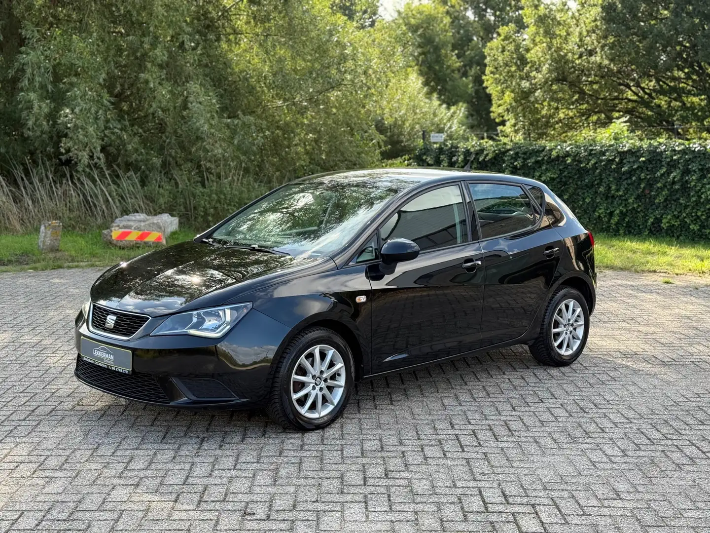 SEAT Ibiza 1.2 TSI Style Dynamic CLIMA I CRUISE I BLUETOOTH I Schwarz - 1