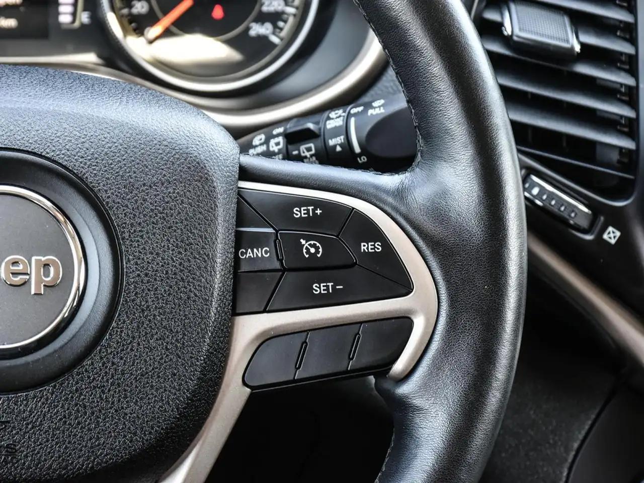 Jeep Cherokee fotografie Jeep Cherokee
