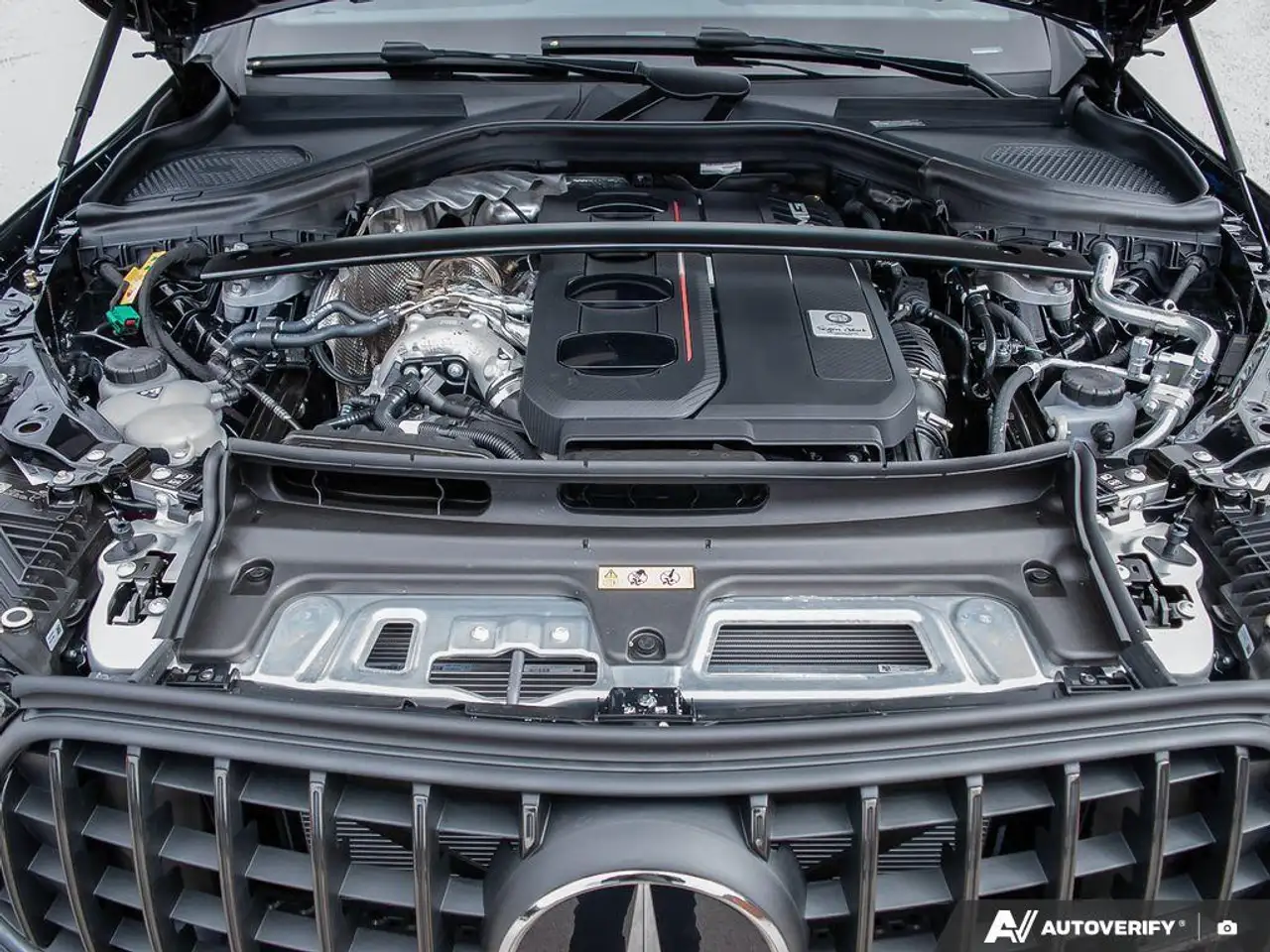 Mercedes-Benz GLC снимка Mercedes-Benz GLC