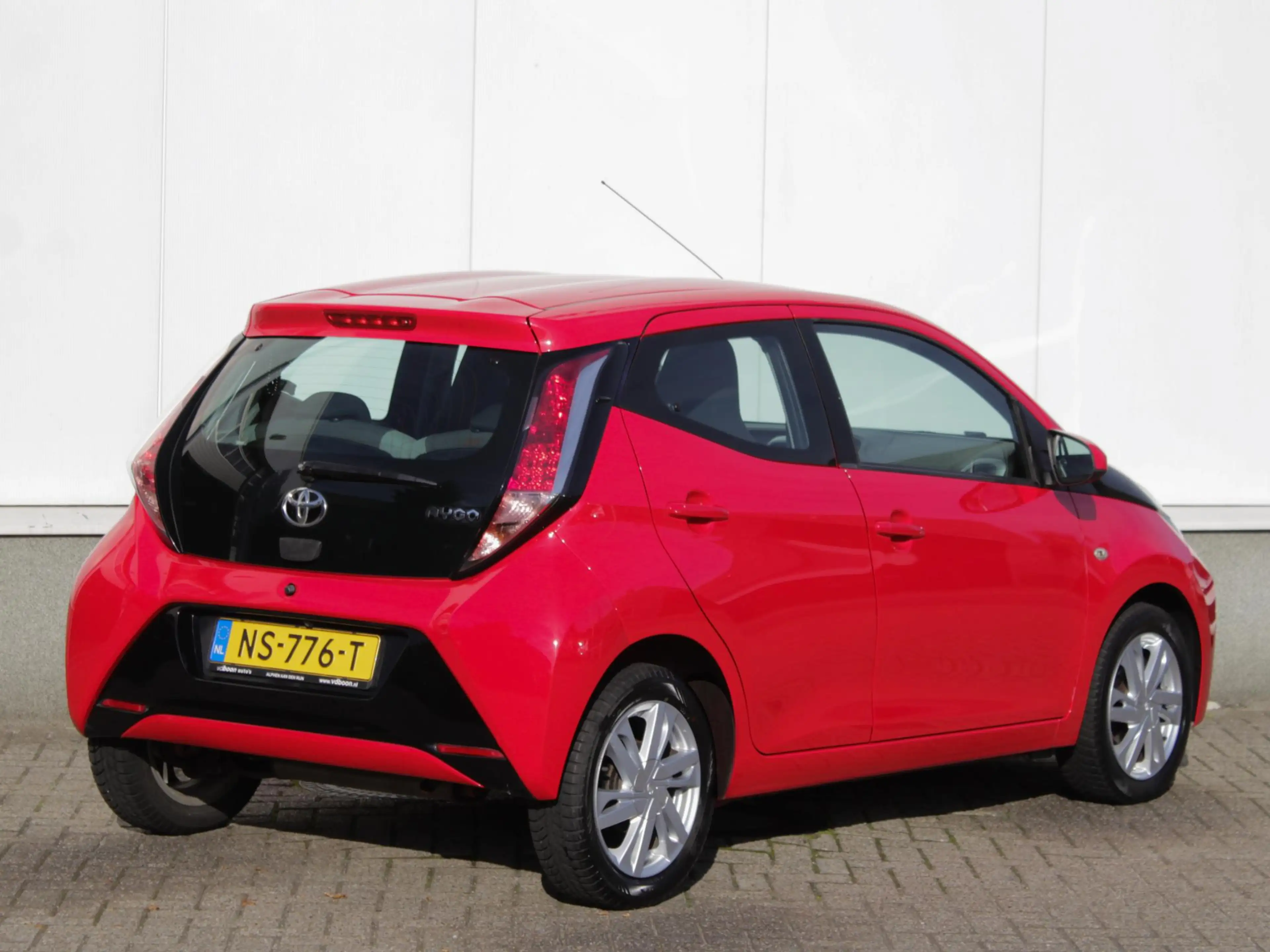 Toyota Aygo 1.0 VVT-i x-play | Airco | Camera | Lm-Velgen — photo 3