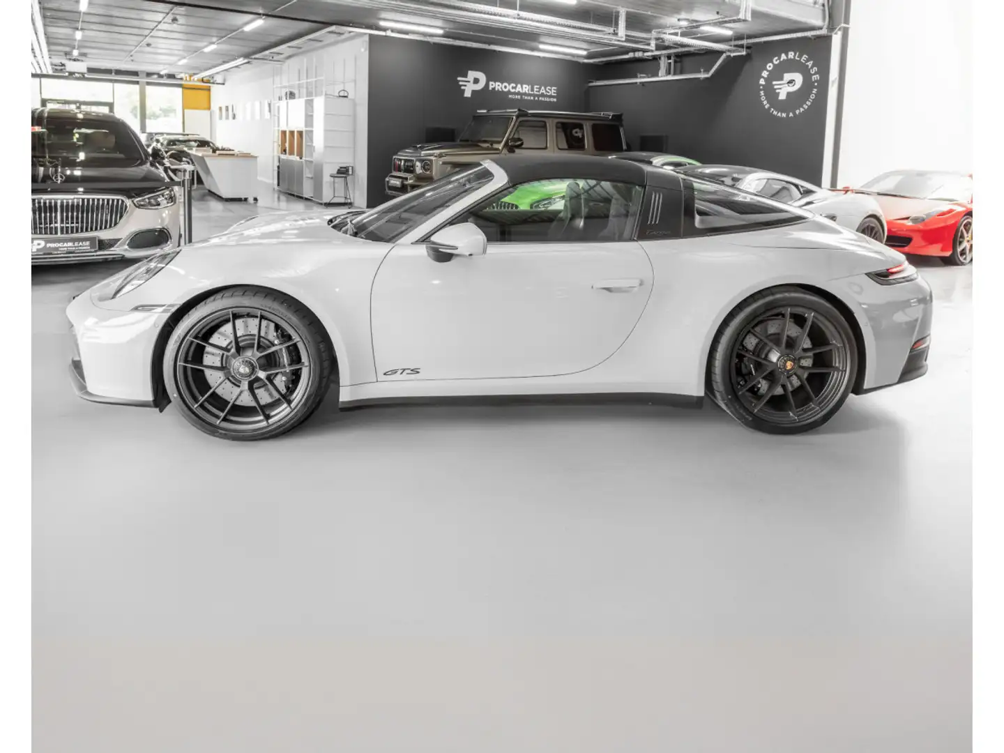 Porsche 992 911/992.2 TARGA 4 GTS / FACELIFT MY2025 / SOFORT Gris - 2