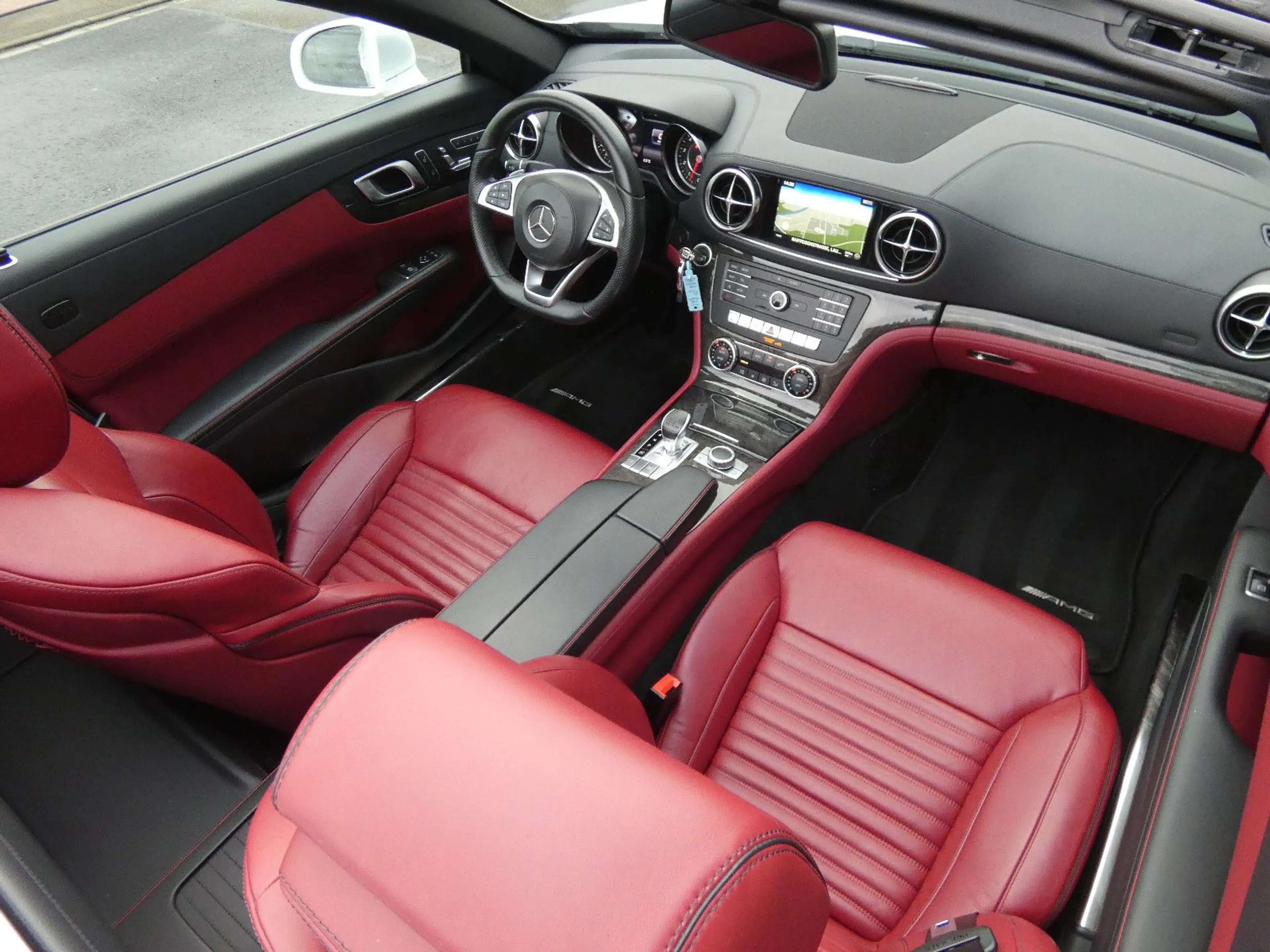 Mercedes-Benz SL 400 AMG-Line 1-Hand SAGA Deutsches Fahrzeug — photo 7