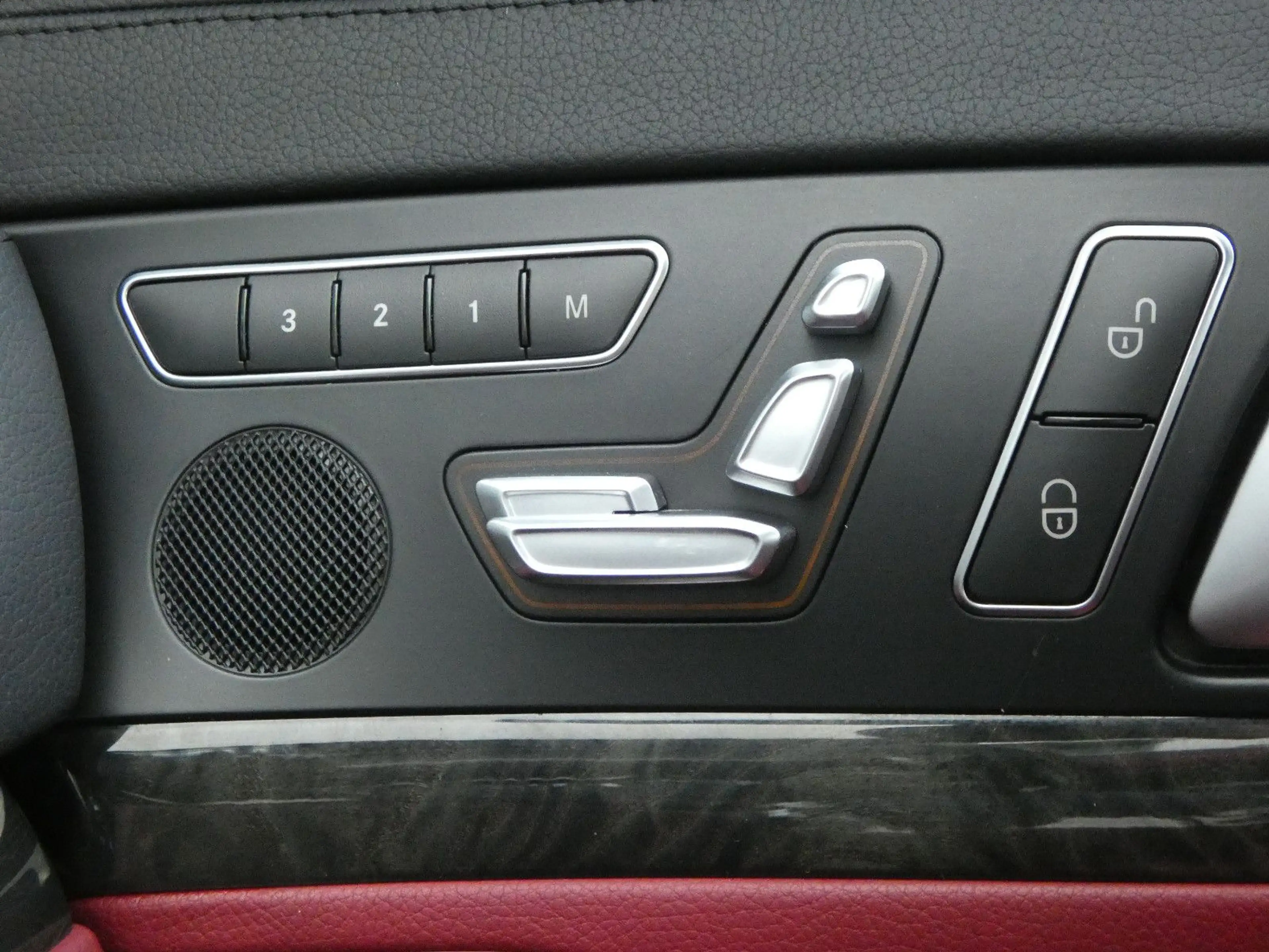 Mercedes-Benz SL 400 AMG-Line 1-Hand SAGA Deutsches Fahrzeug — photo 15