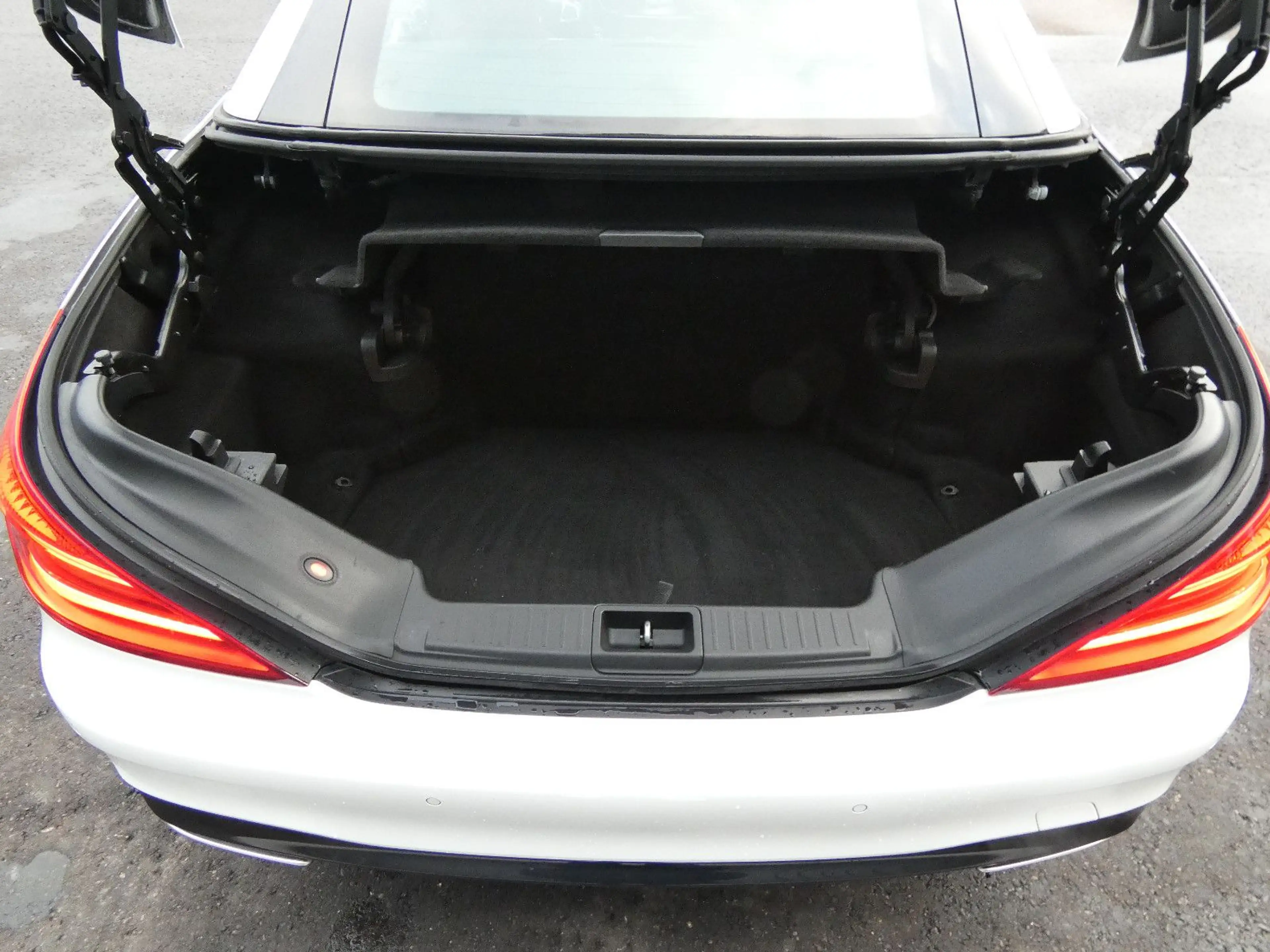 Mercedes-Benz SL 400 AMG-Line 1-Hand SAGA Deutsches Fahrzeug — photo 21
