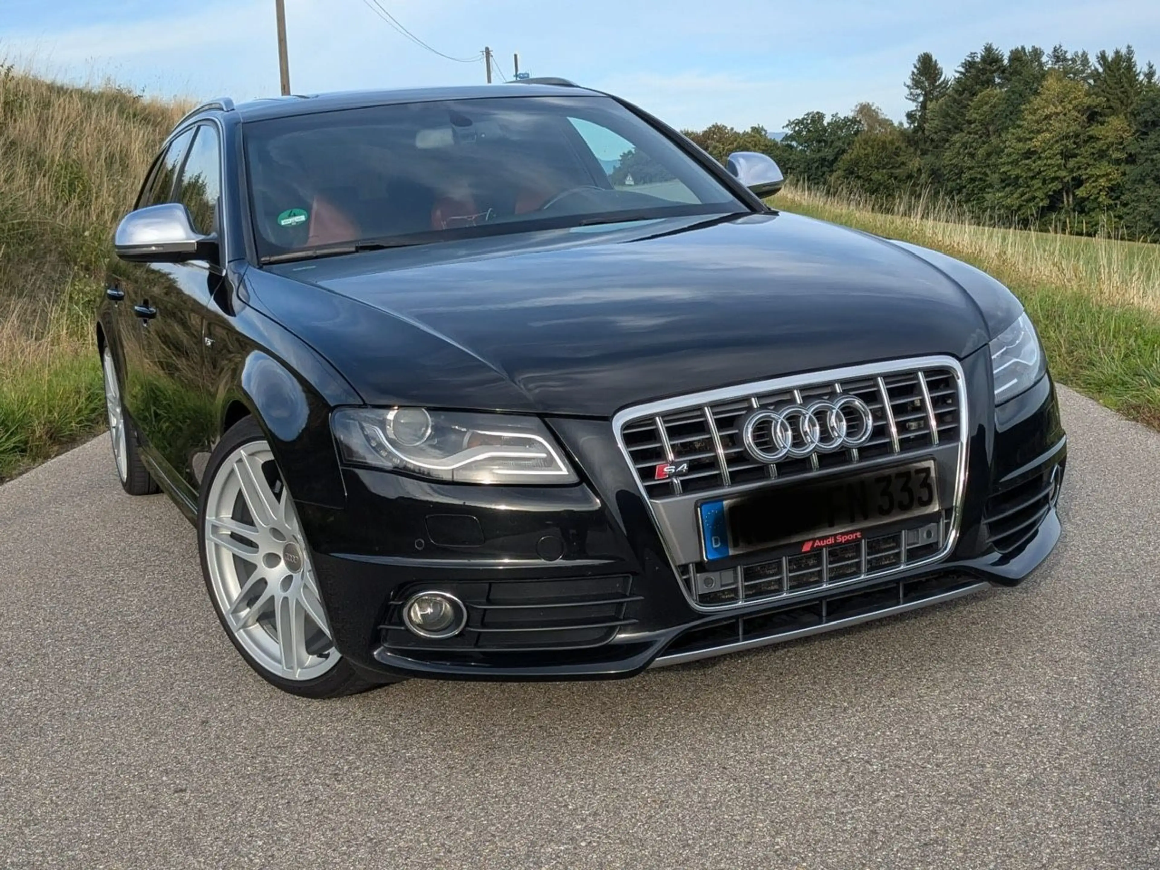Audi S4 Avant 3.0TFSI quattro