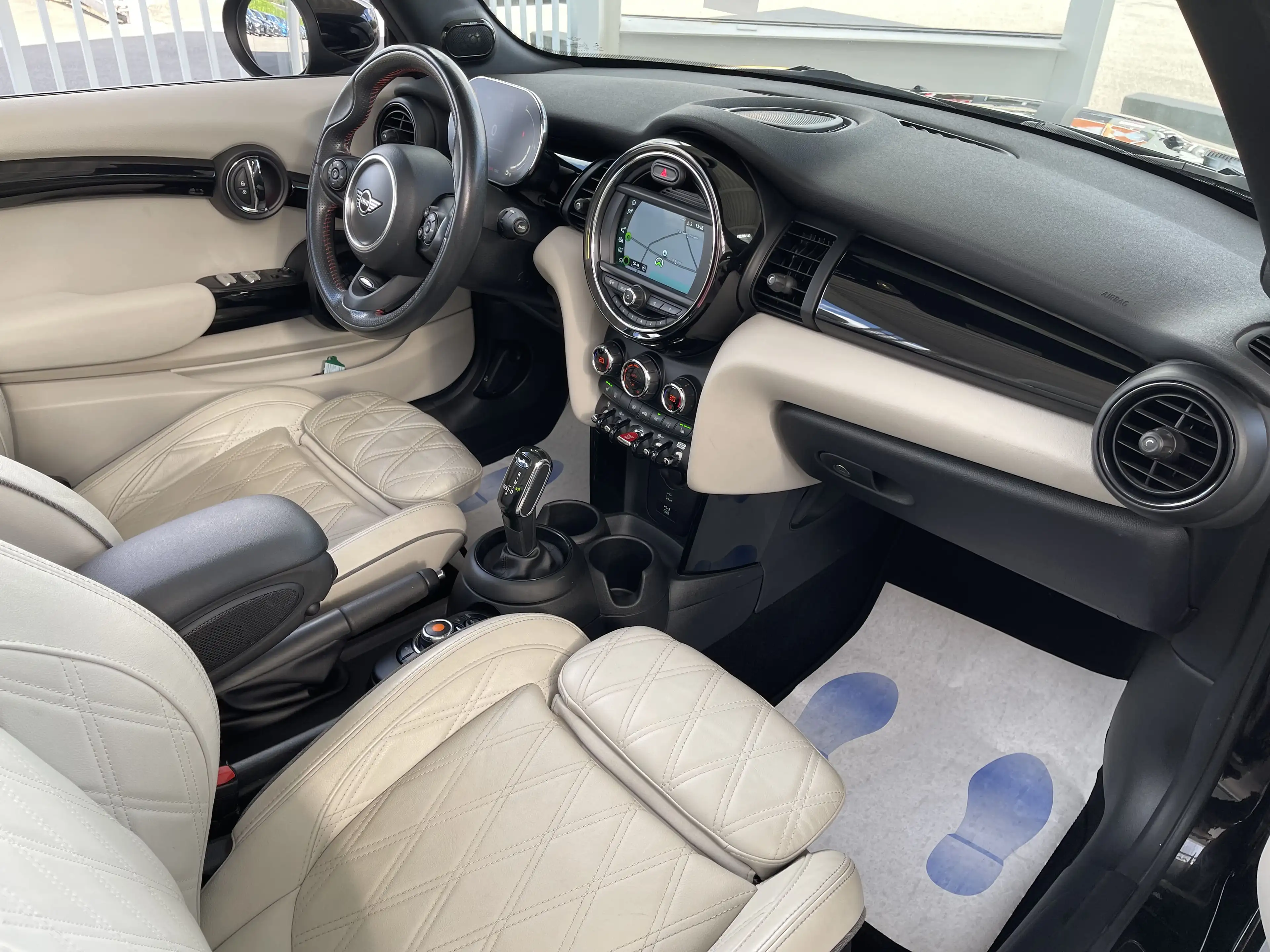 MINI Cooper S Cabrio 2.0iA *** GARANTIE + PACK JCW + LED + GPS + CUIR *** — photo 9