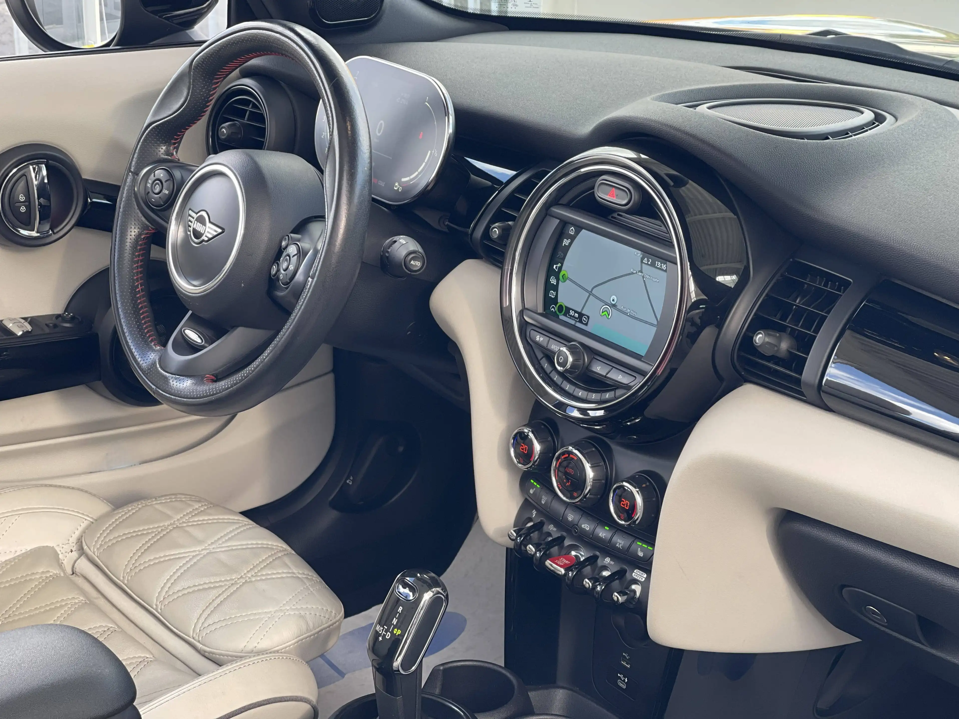 MINI Cooper S Cabrio 2.0iA *** GARANTIE + PACK JCW + LED + GPS + CUIR *** — photo 13
