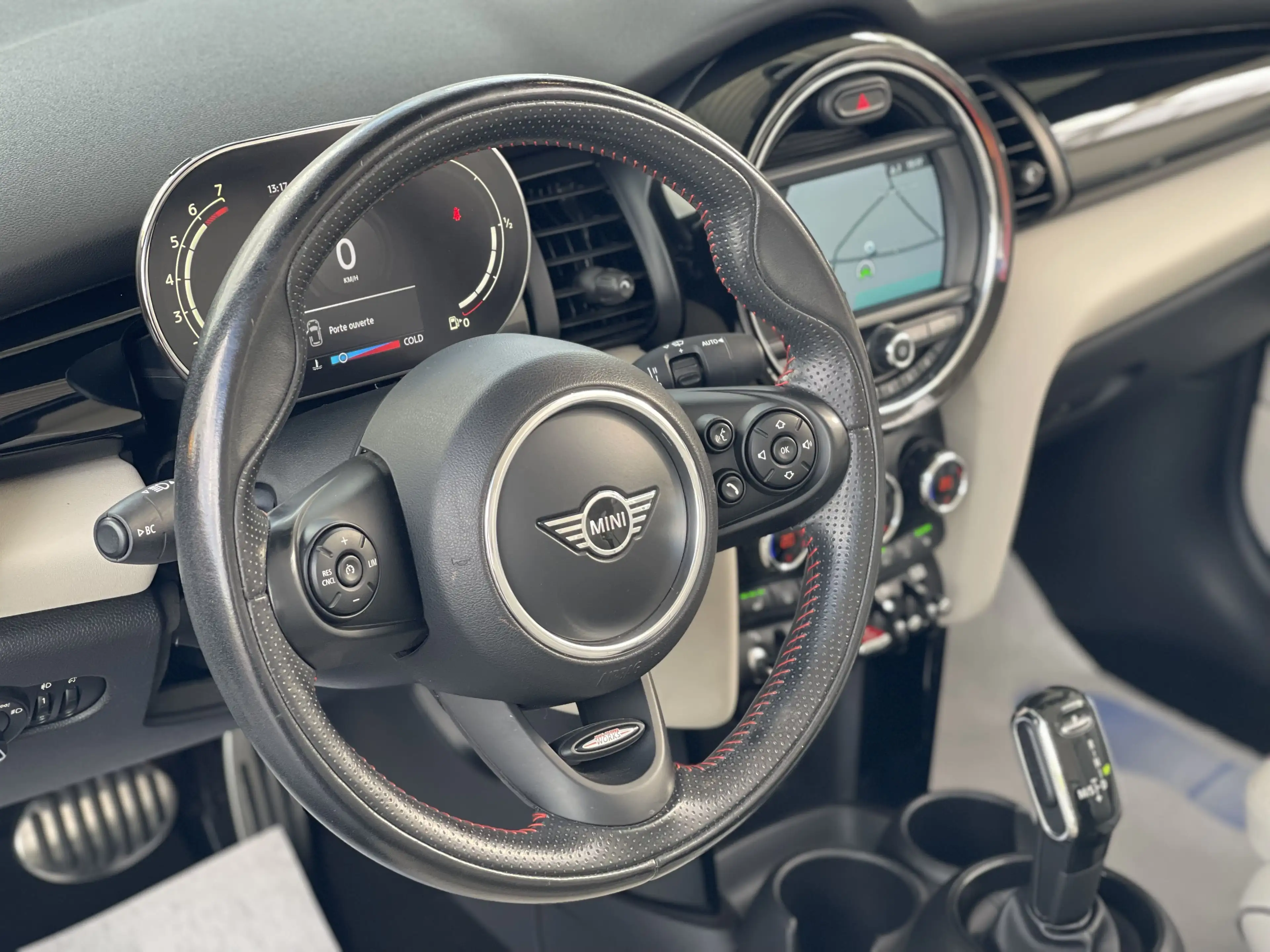 MINI Cooper S Cabrio 2.0iA *** GARANTIE + PACK JCW + LED + GPS + CUIR *** — photo 14
