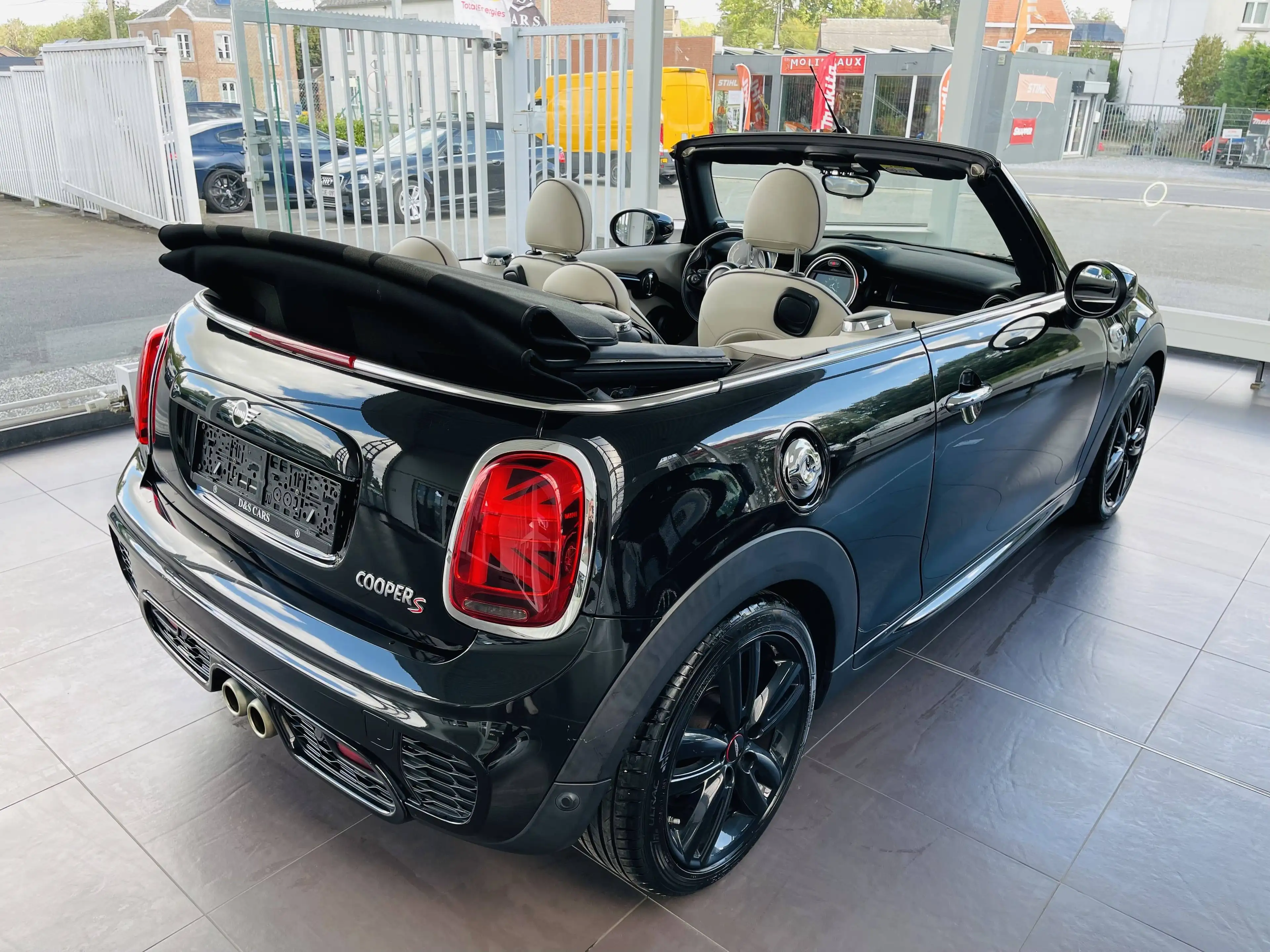 MINI Cooper S Cabrio 2.0iA *** GARANTIE + PACK JCW + LED + GPS + CUIR *** — photo 6