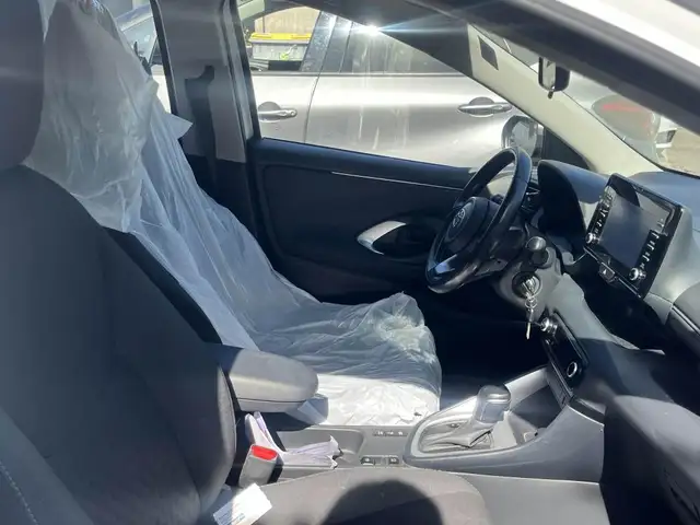 Toyota Yaris view 12