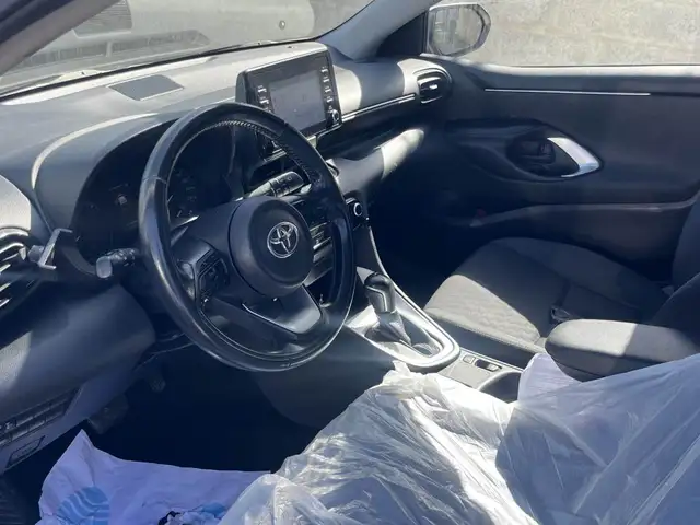 Toyota Yaris view 5
