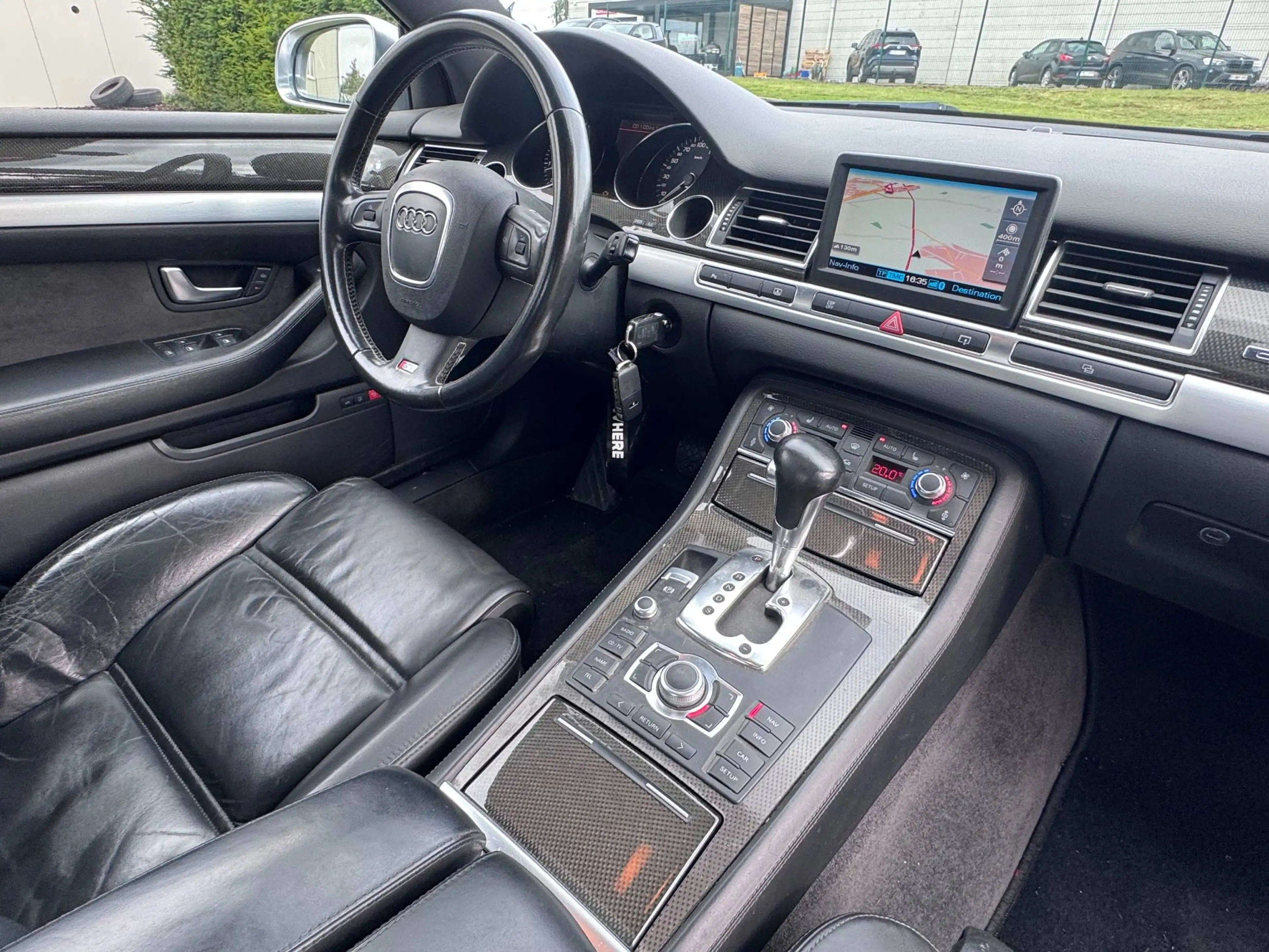 Audi S8 S8 5.2i V10 40v FSI S8 Quattro Tiptronic D3 Daytona Bose Sun Roof NEW ENGINE — photo 11