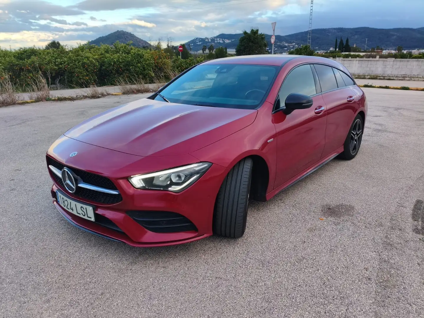 Mercedes-Benz CLA 200 Shooting Brake 200d 8G-DCT - 2