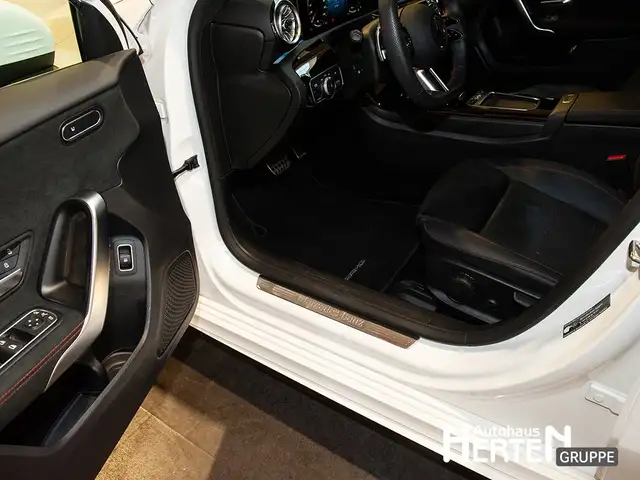 Mercedes-Benz A-Class view 12