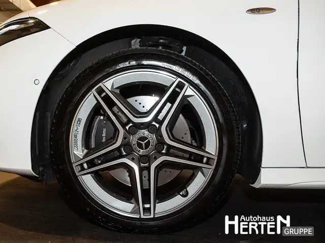 Mercedes-Benz A-Class view 5
