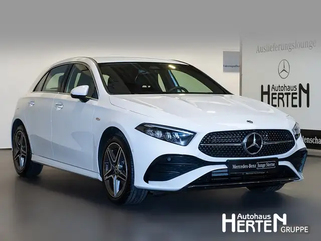 Mercedes-Benz A-Class view 3