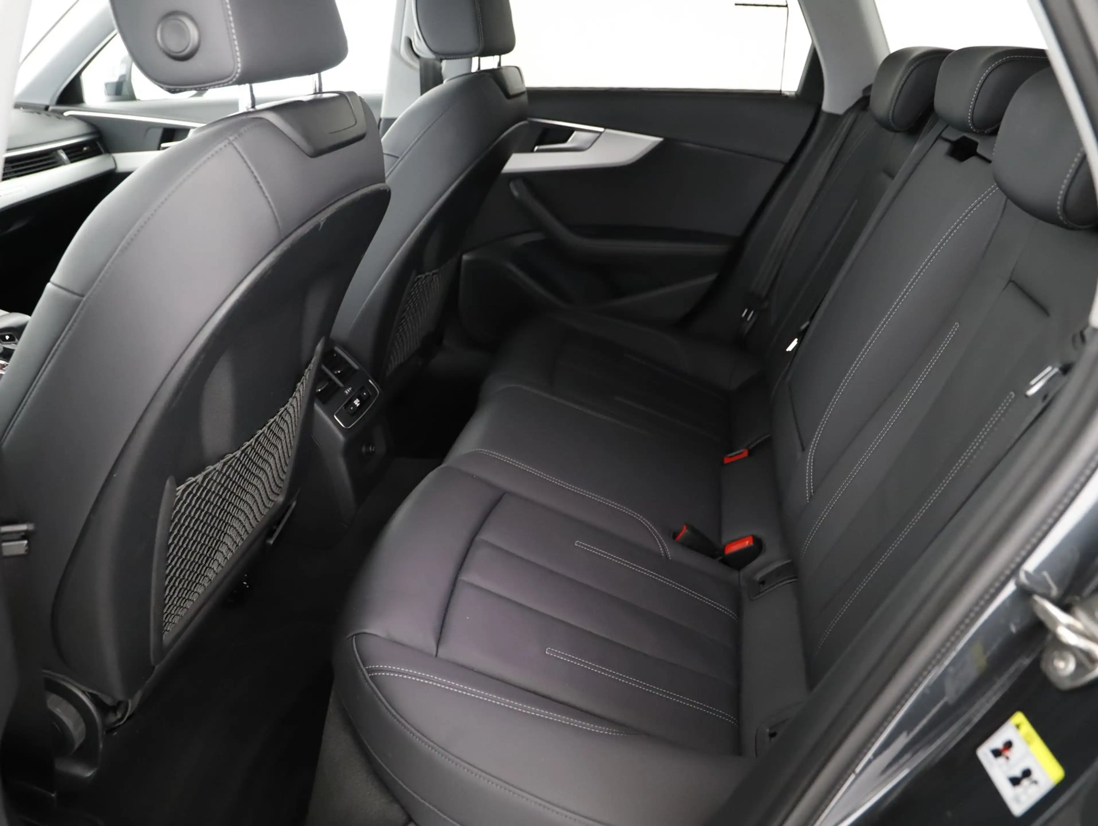 Audi A4 allroad 40 TDI quattro — photo 4