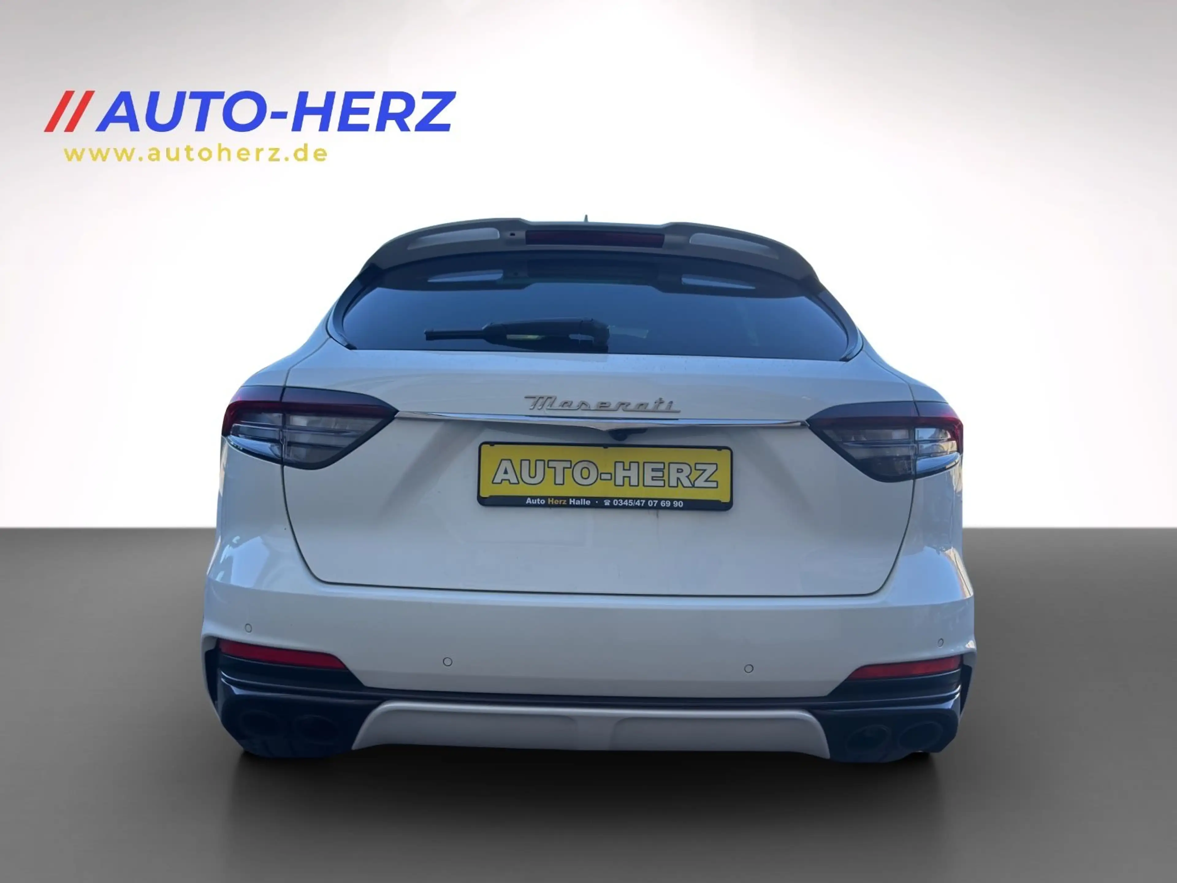 Maserati Levante 3.8 V8 Trofeo Carbon+Panorama+Memory — photo 9