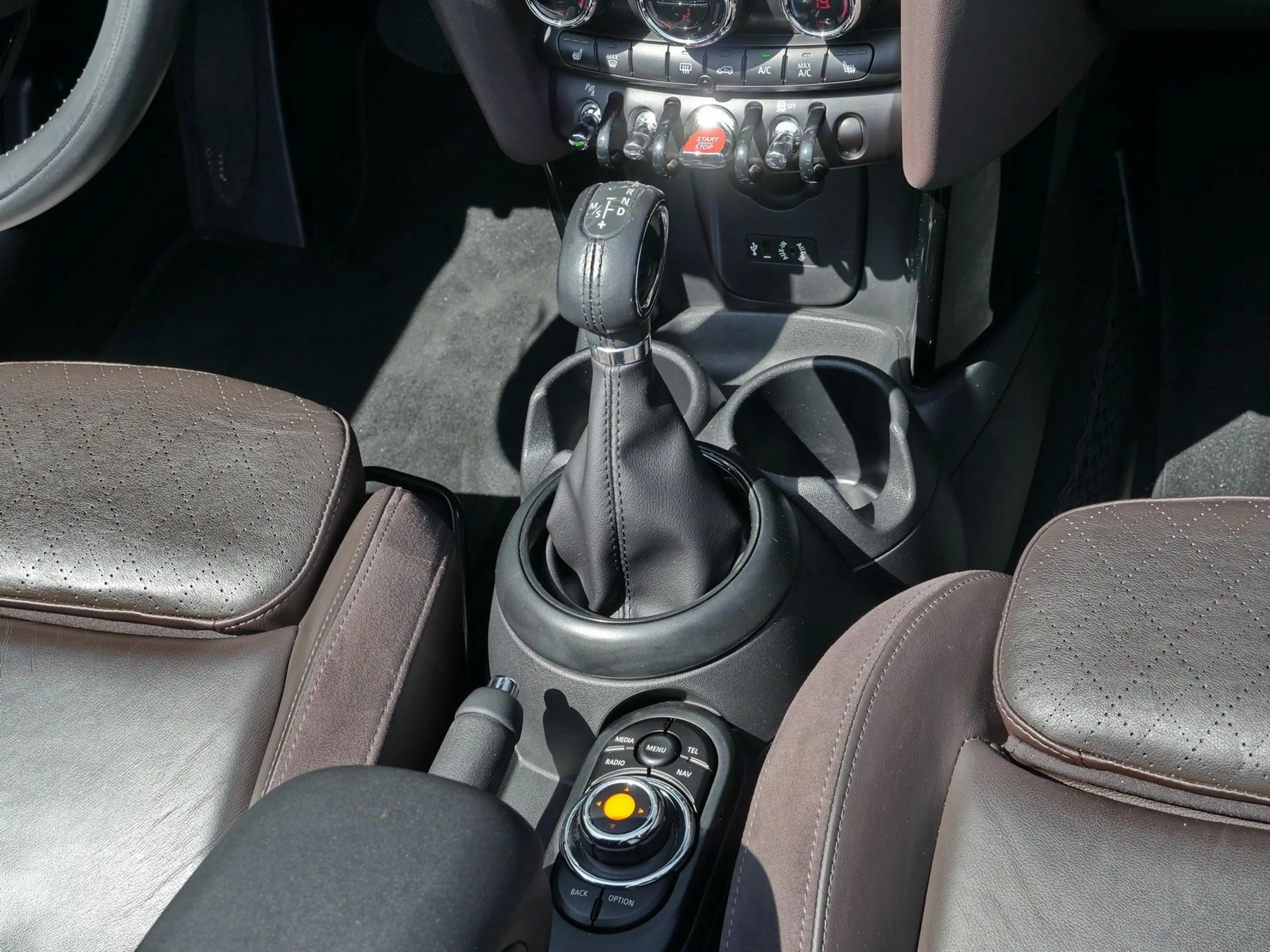 MINI Cooper S Cabrio Sportsitze*LED*Klima*Navi*Bluet. — photo 7