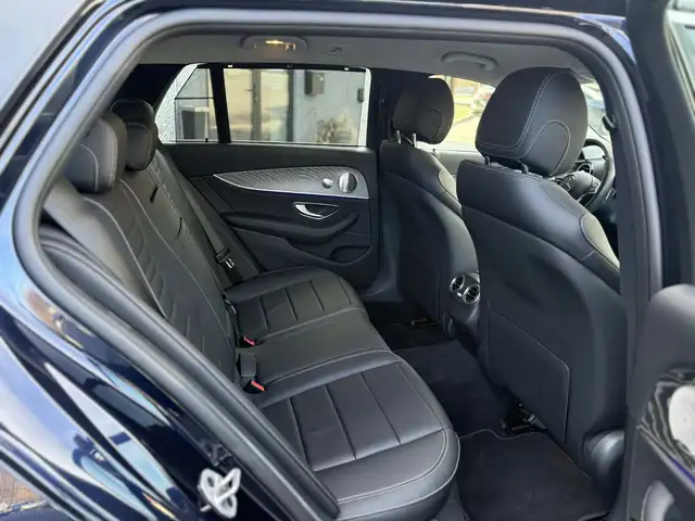 Mercedes-Benz 300 view 13