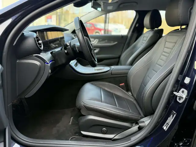 Mercedes-Benz 300 view 11