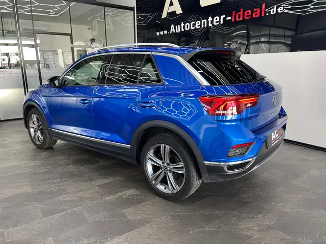 Volkswagen T-Roc view 10
