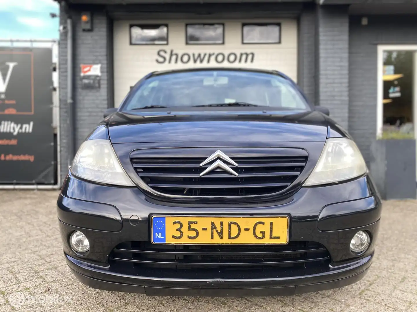 Citroen C3 1.4i Ligne Ambiance NAP*AIRCO* Zwart - 2