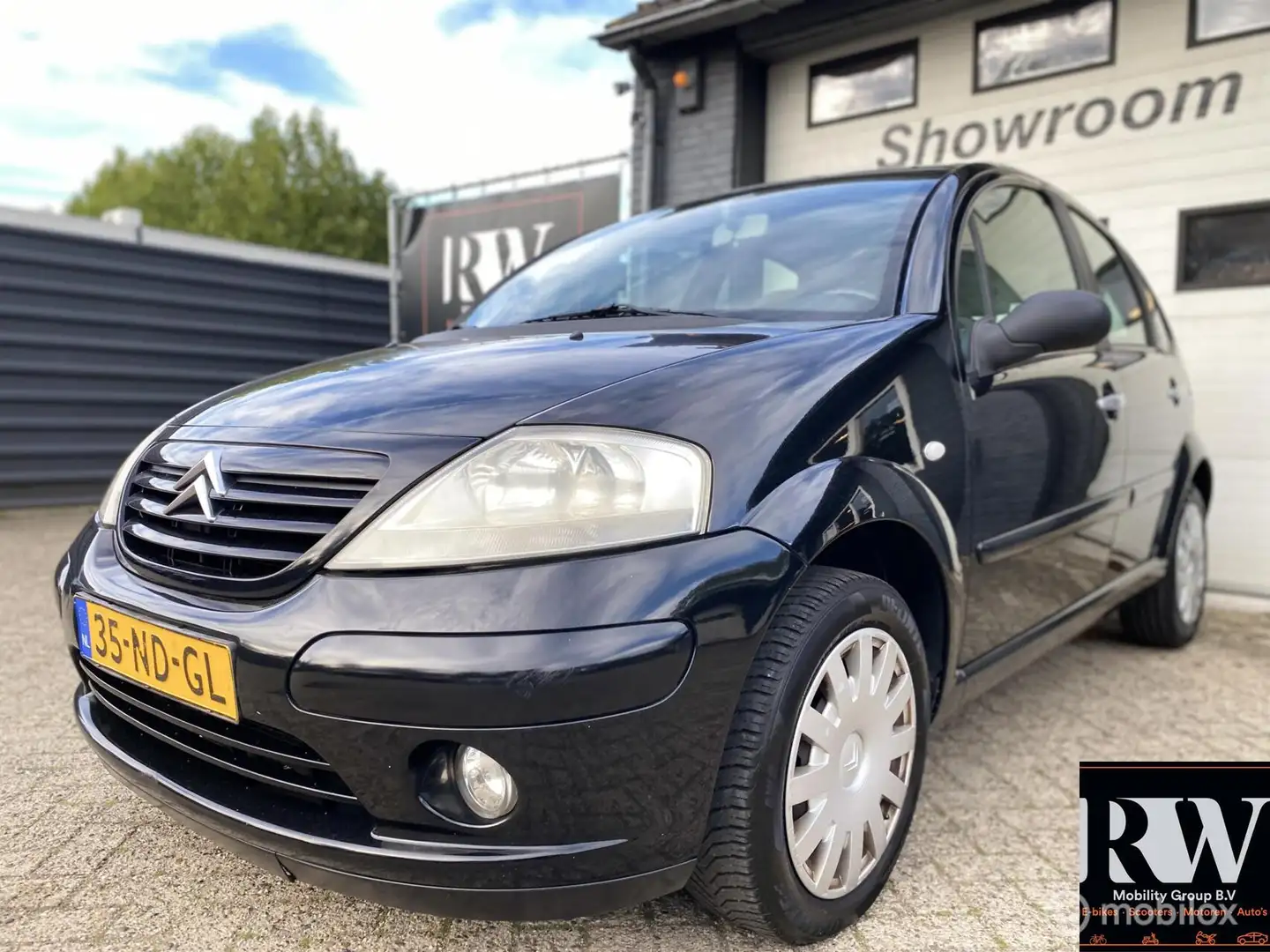 Citroen C3 1.4i Ligne Ambiance NAP*AIRCO* Zwart - 1