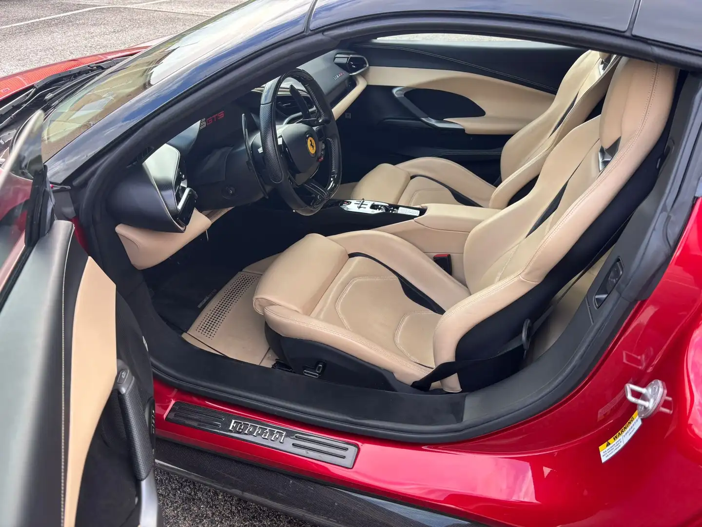 Ferrari 296 GTS Rood - 2