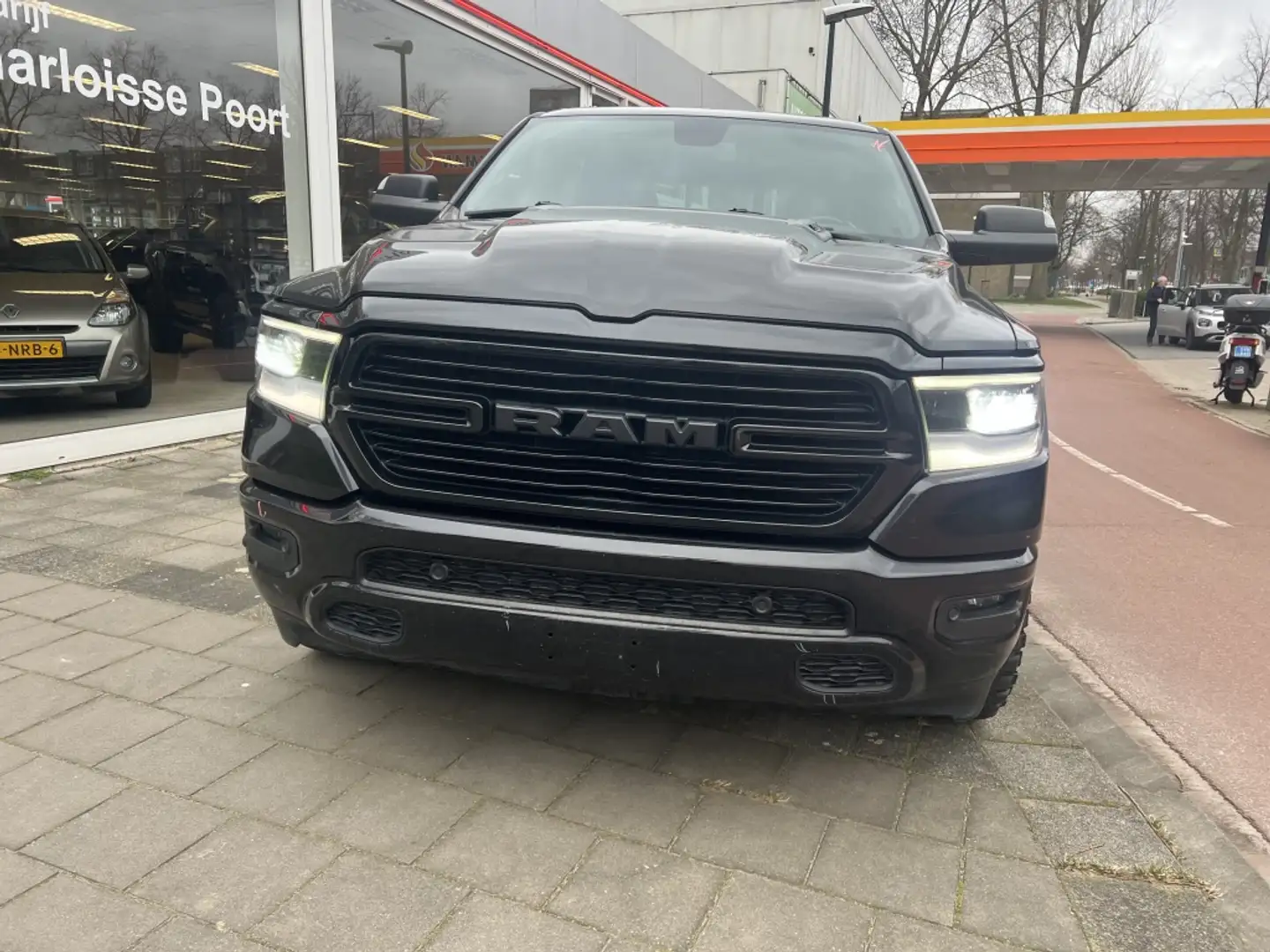Dodge RAM 1500 SPORT PANO 12 INCH NAVI LEER 48950.00 NETTO Negro - 2