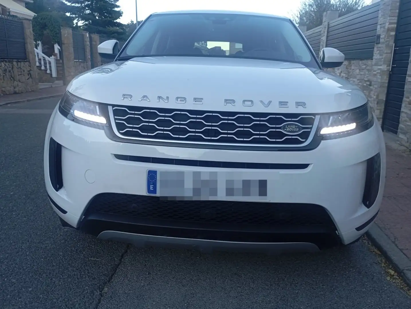 Land Rover 2.0 D150 S AUTO 4WD MHEV Blanco - 2