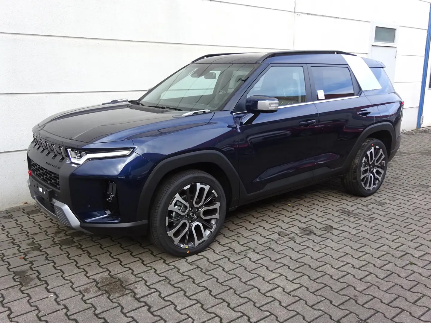 KGM Torres 1,5 T-GDI 2WD AT Sapphire ACC Alu20 elKoff LED Blau - 2