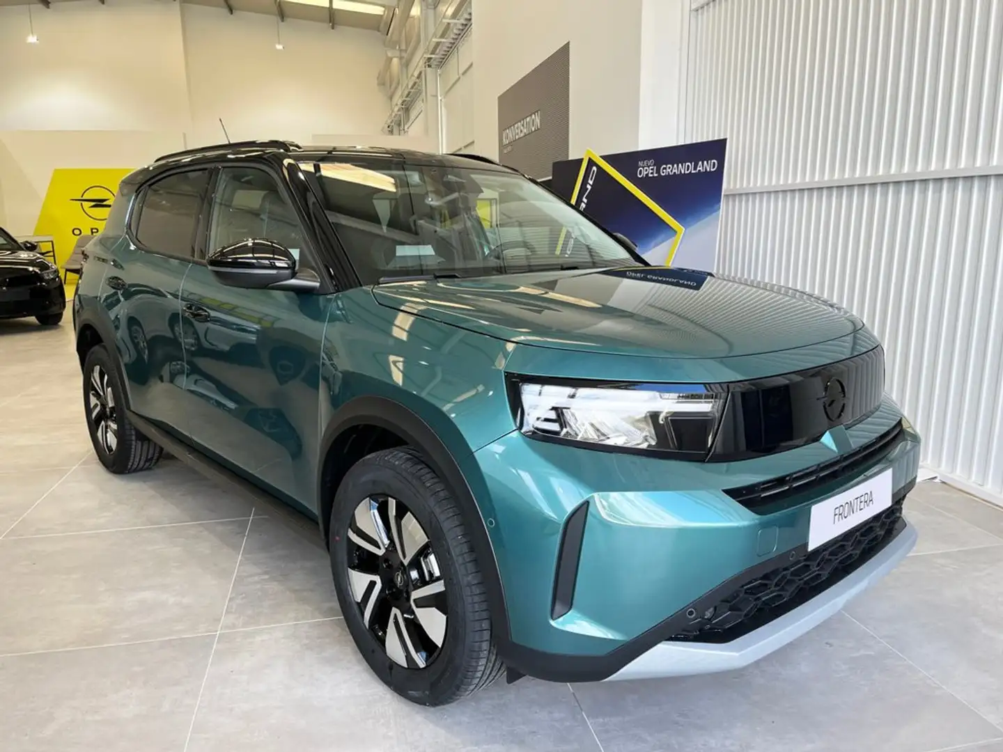 Opel Frontera 1.2T XHT Hybrid eDCT6 107kW GS Verde - 1