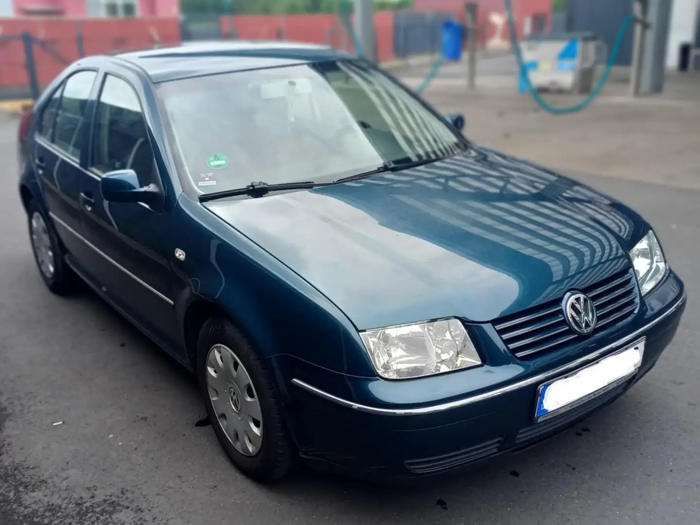 Volkswagen Bora Bora 1.6 Pacific Grün - 1