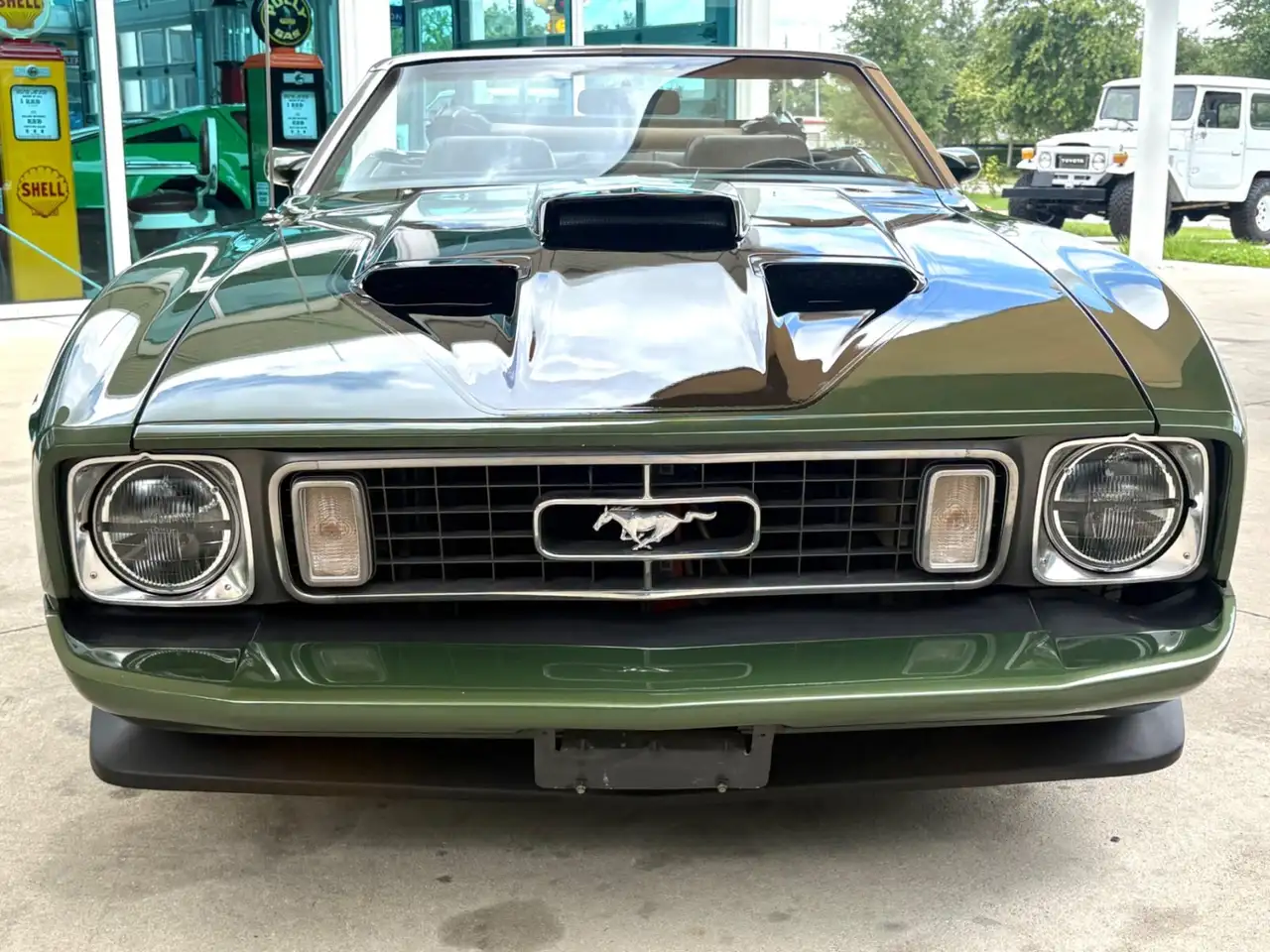 Ford Mustang Base, foto 2