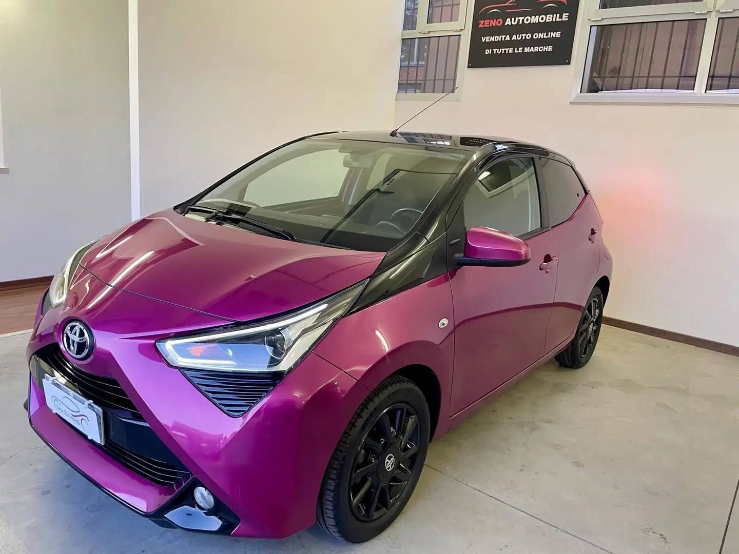 Toyota Aygo X -Cite/Full Led/Retrocamera Burdeos - 1