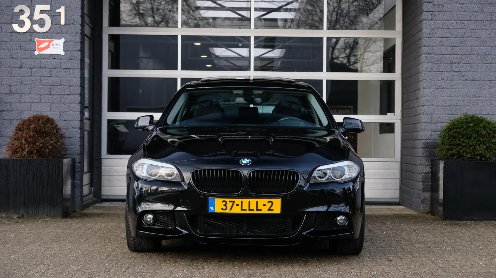 BMW 535 5-serie 535i High Executive 306PK M-Sport Schuifda Noir - 2