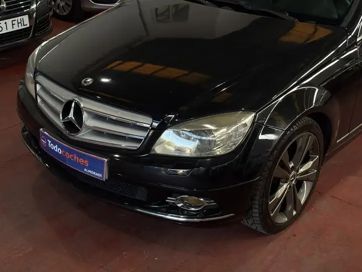 Mercedes-Benz Clase C 2009, foto 8