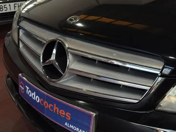Mercedes-Benz Clase C 2009, foto 4