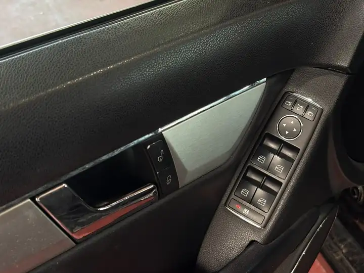 Mercedes-Benz Clase C 2009, foto 16
