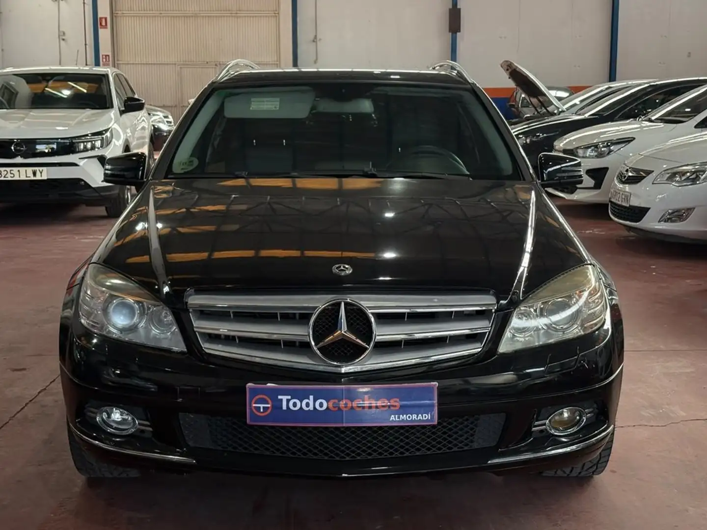 Mercedes-Benz C 220 Estate 220CDI Avantgarde Aut. Negro - 2