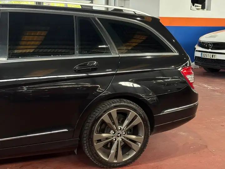 Mercedes-Benz Clase C 2009, foto 14