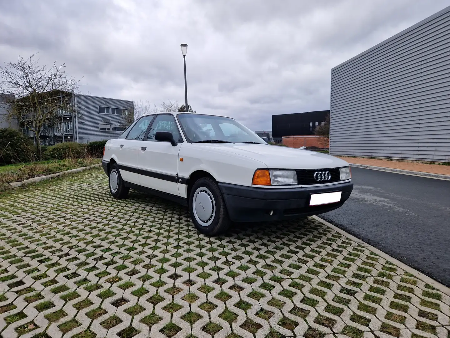 Audi 80 1.8S 1990 - 64.000 km officiels - Echange possible Blanc - 1