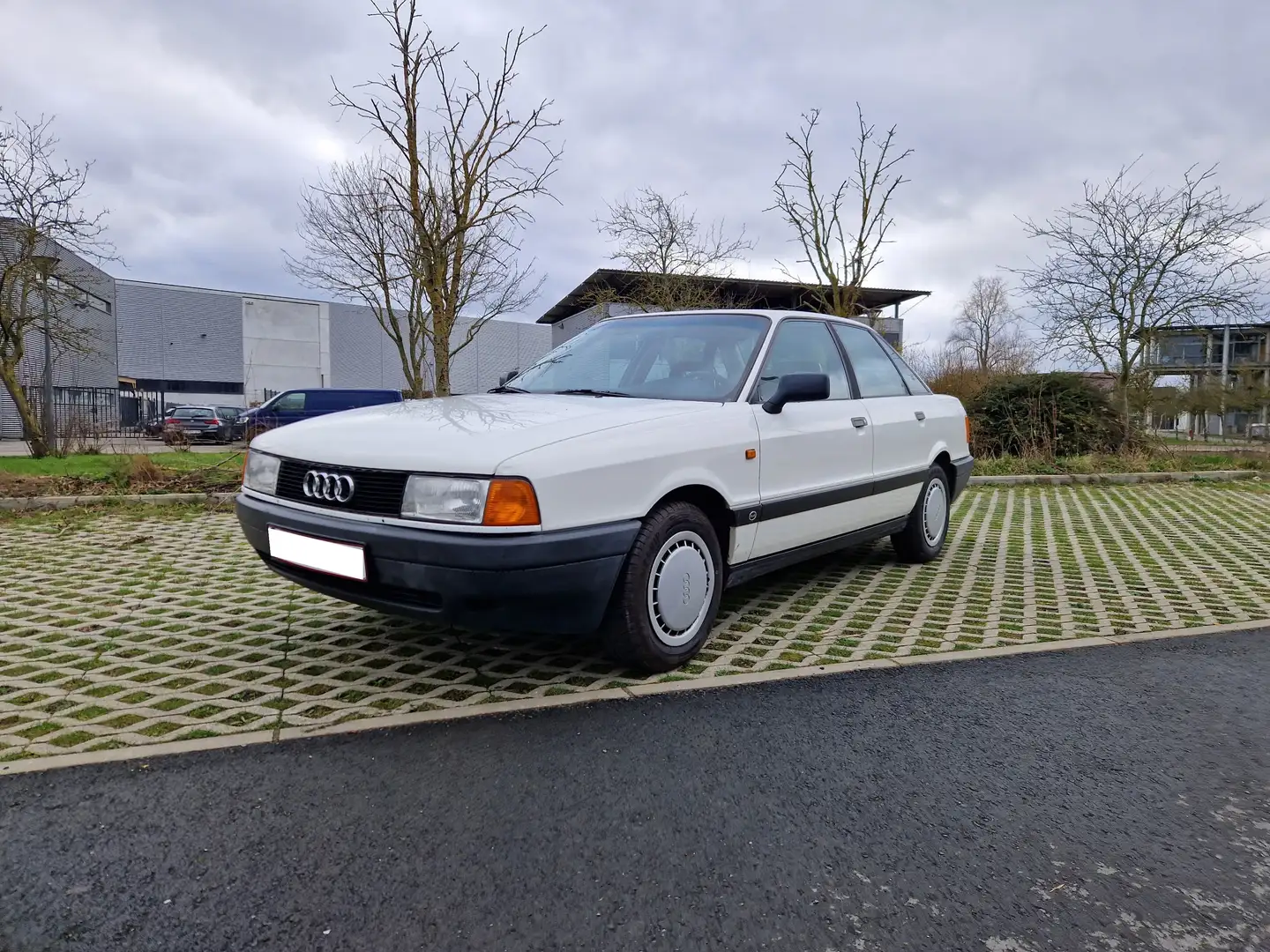 Audi 80 1.8S 1990 - 64.000 km officiels - Echange possible Blanc - 2