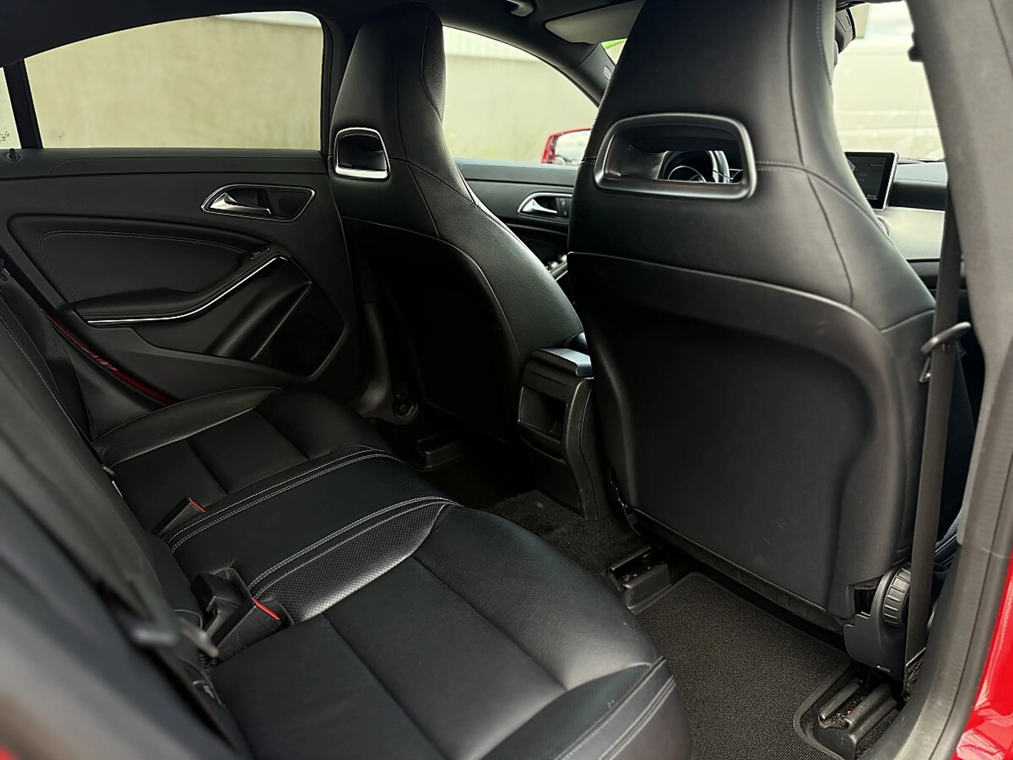 Mercedes-Benz CLA 220 CDI Urban — photo 15