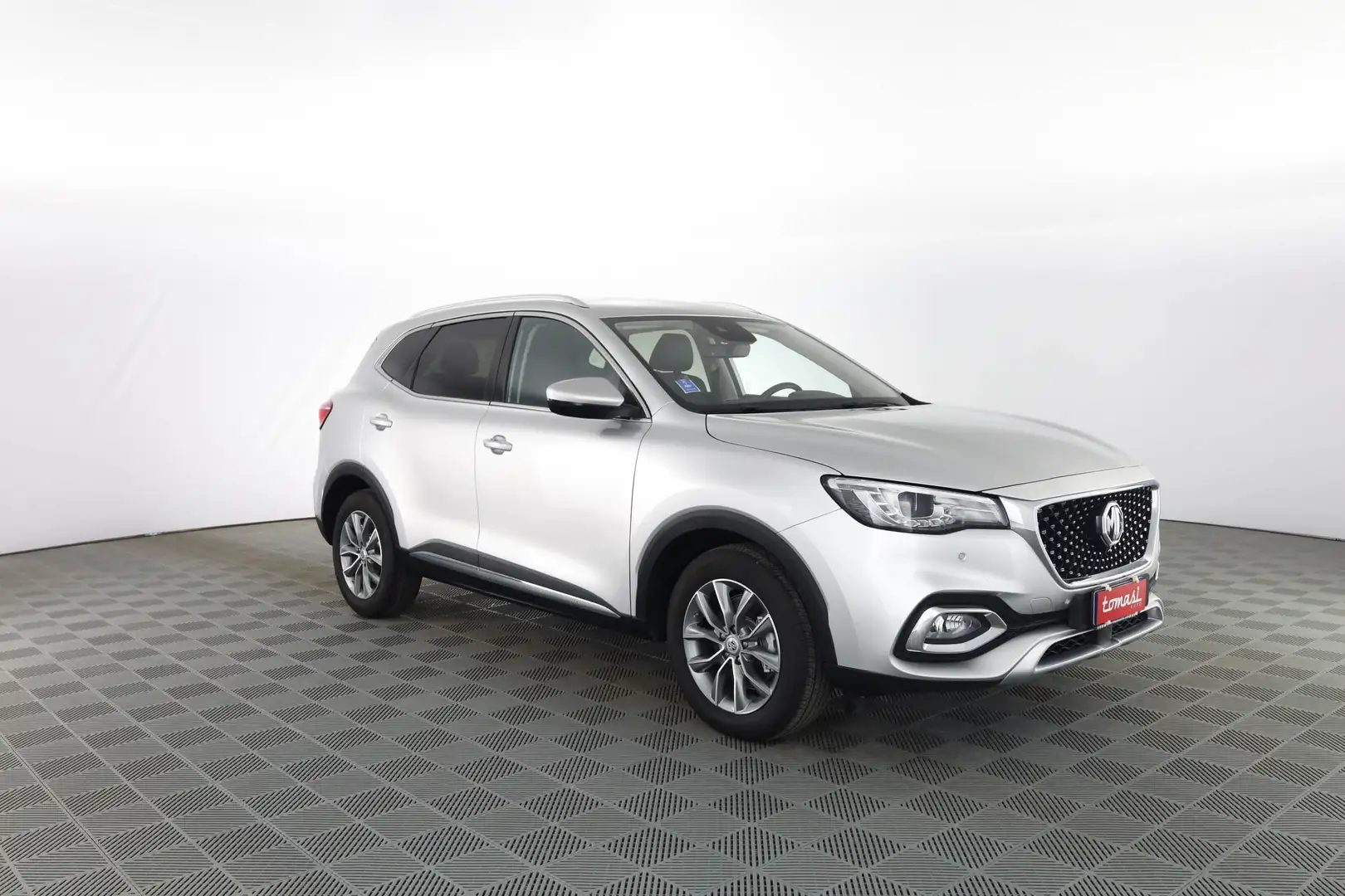 MG HS 1.5T-GDI Comfort RETROCAMERA,SEDILI REG ELETTRICAM Stříbrná - 2